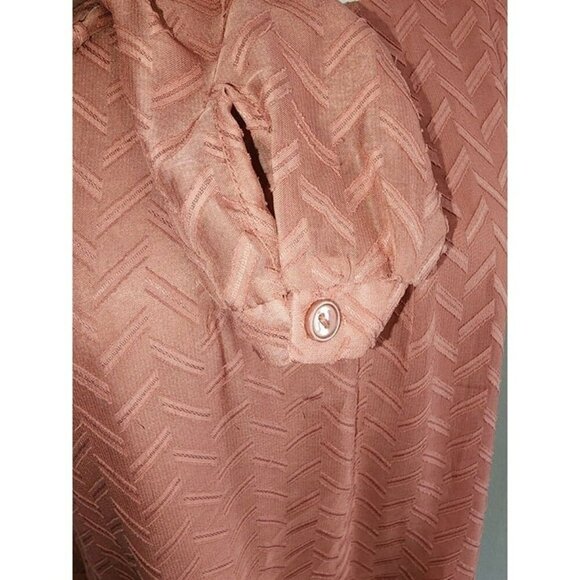 NWT ASTR the Label Dusty Rose Long Sleeve Blouse in Medium - Picture 7 of 12